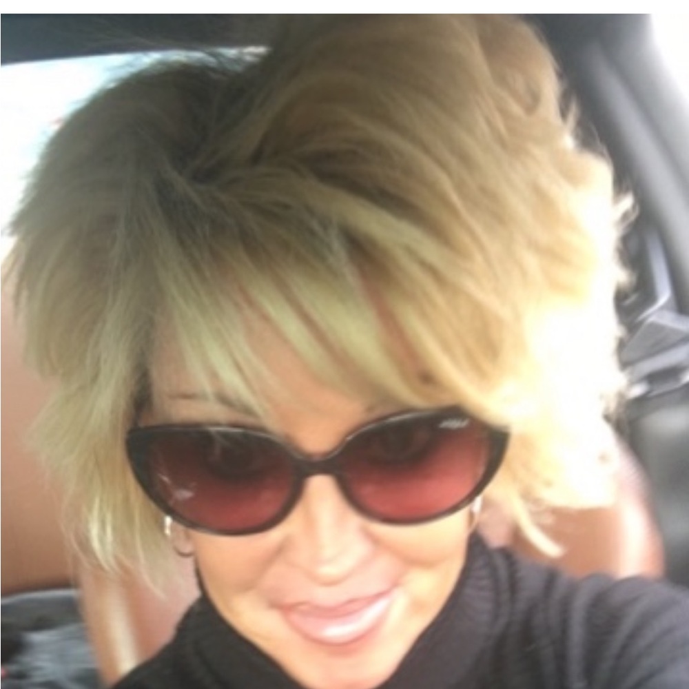 Meet your Posher, Cindy